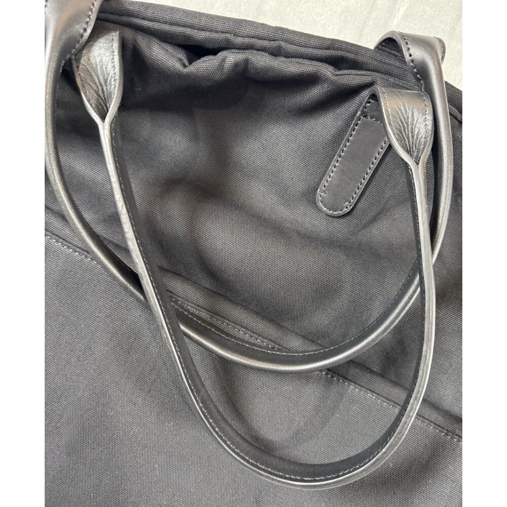 CUYANA Classic Weekender Black Canvas Black Leather Handle Strap Duffle Bag EUC - Picture 9 of 16